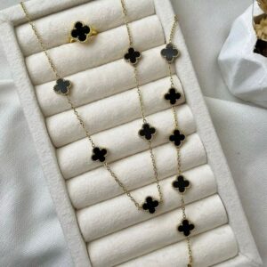 necklace van cleer