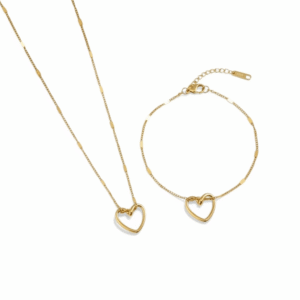 Heart-shaped necklace and bracelet set - elegant and simple design