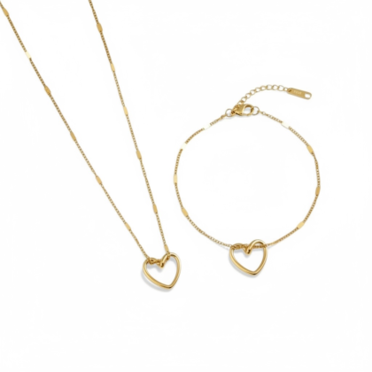 Heart-shaped necklace and bracelet set - elegant and simple design
